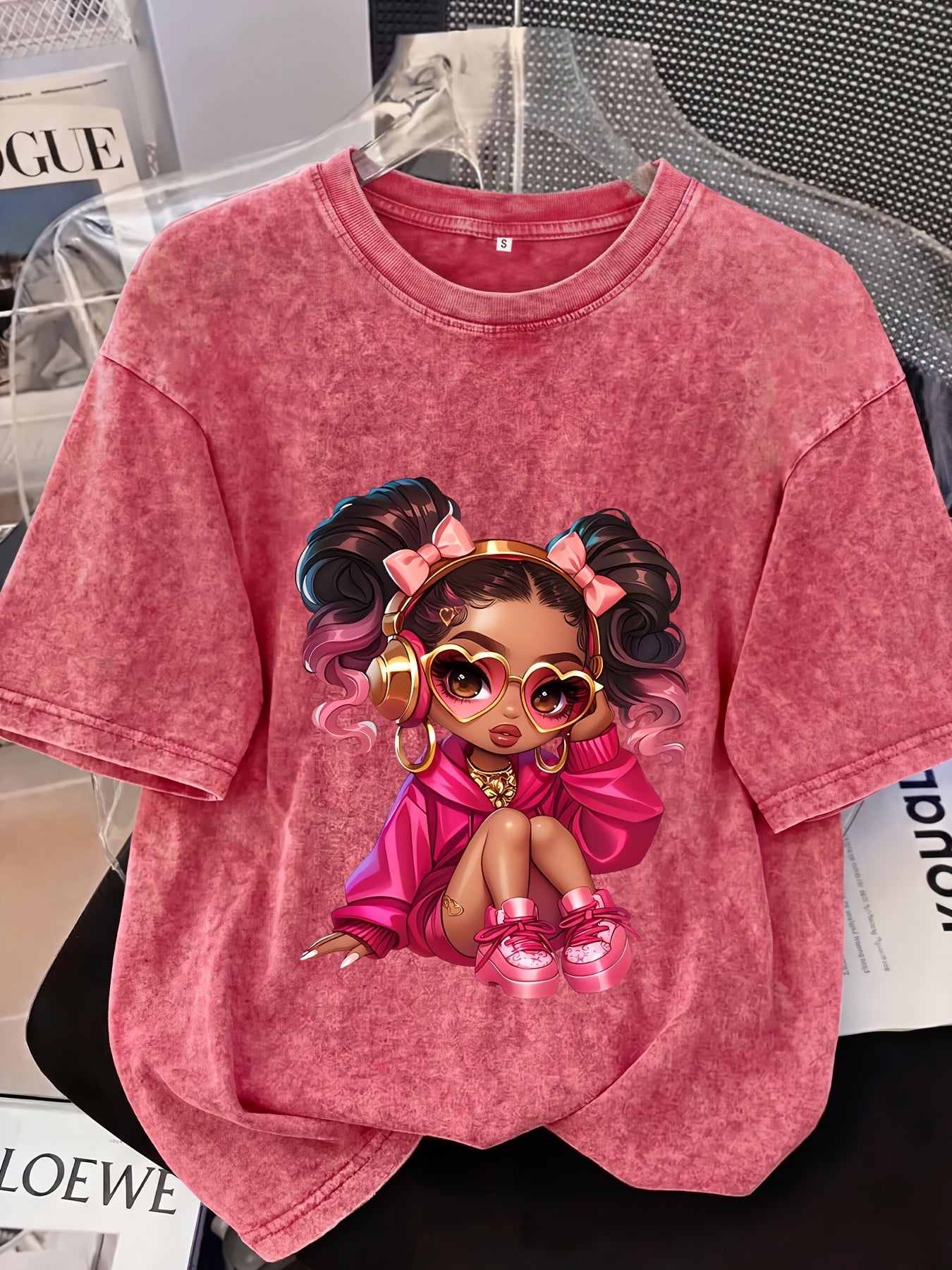 Y2K graphic print t-shirt for casual wear.