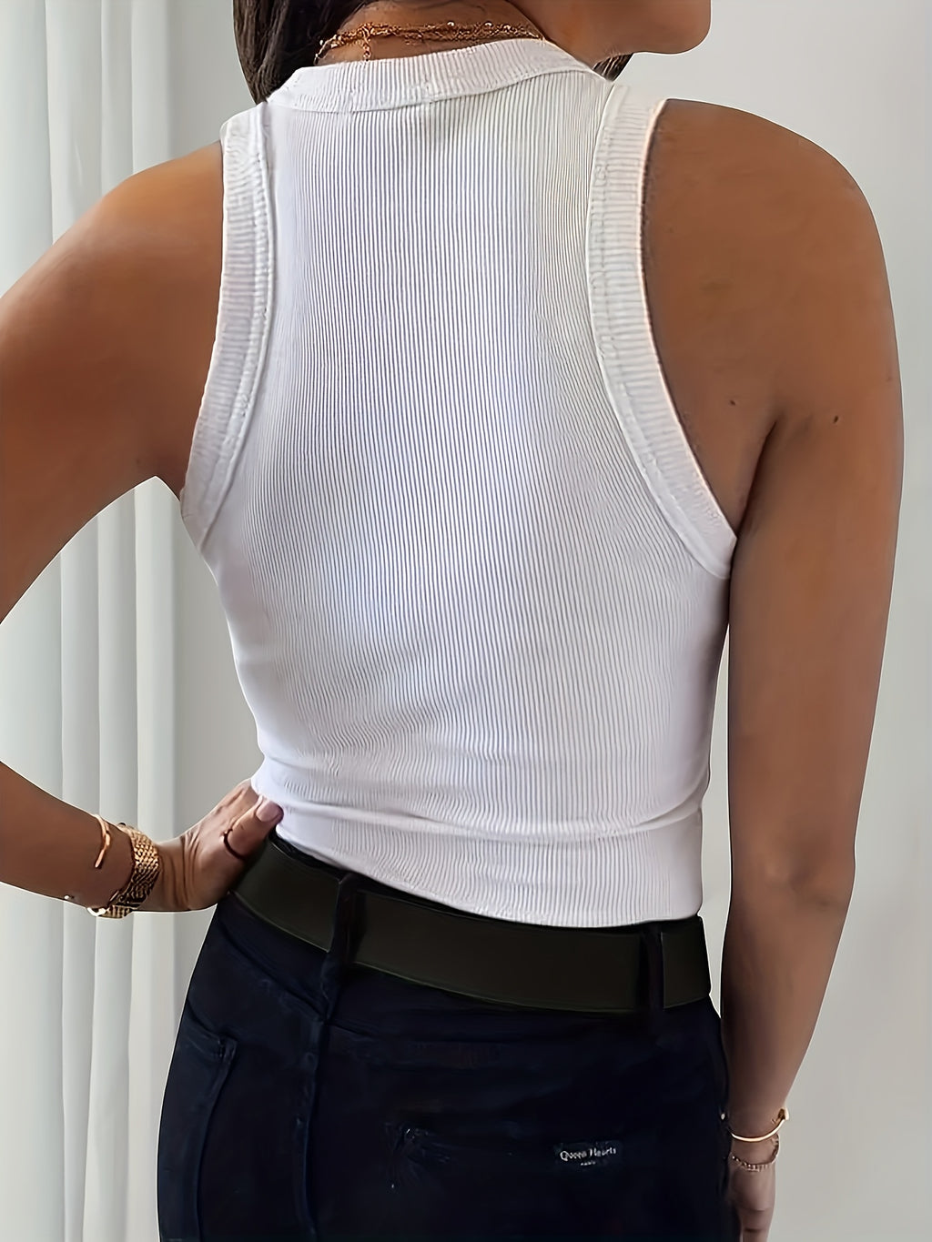 White Sleeveless Round Neck Tank Top