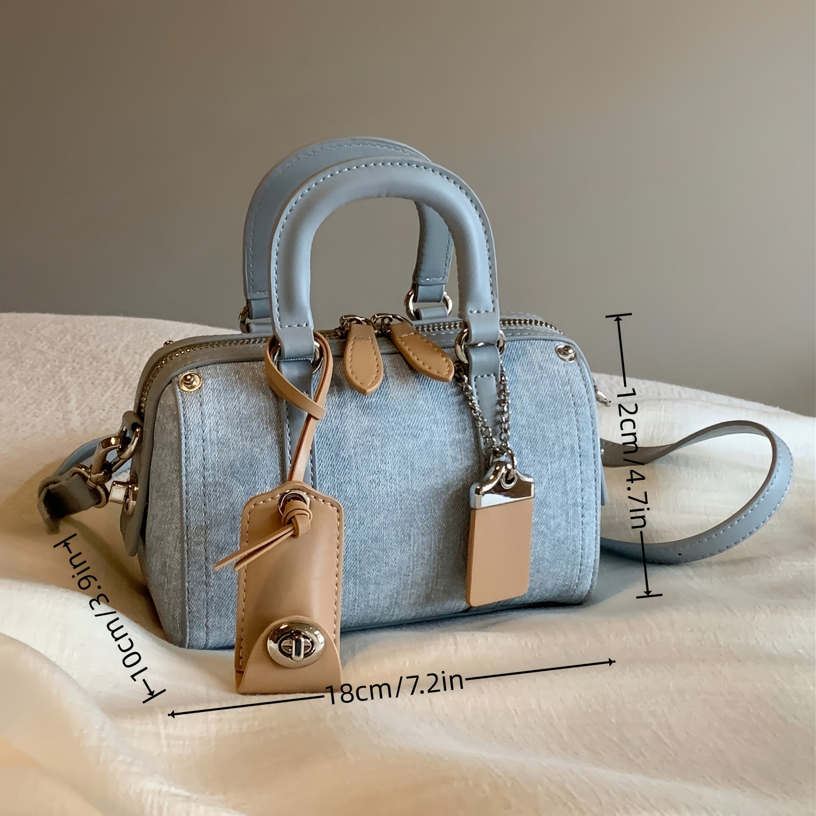 Women's Light Blue Cow Print Suitable for Printing Compatible Handbag & Shoulder Bag - Multifunctional Cow Head Pillow Bag with Zipper Closure, Lining & Painted Edge Trim, Solid Color Cow for Everyday Use, Casual or for Fee