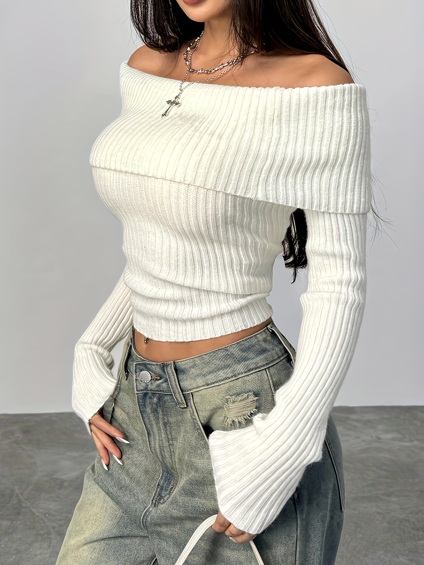 Women's Solid Slim Fit Long Sleeve Knit Pullover Sweater