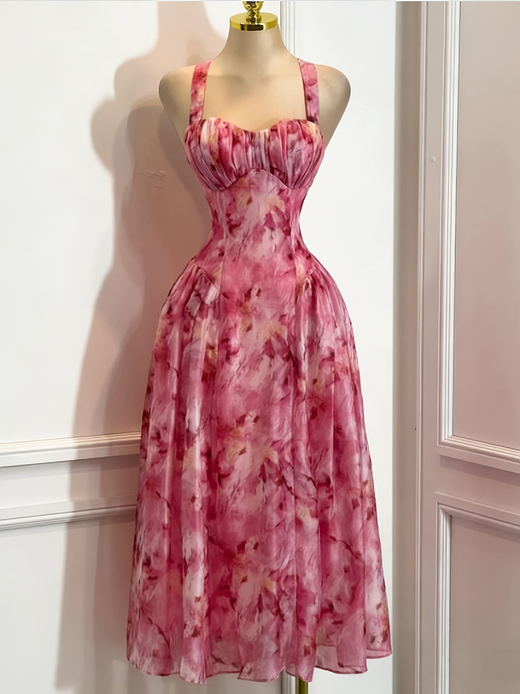 Women's Floral Halter Neck Backless Waist-Cinching Dress