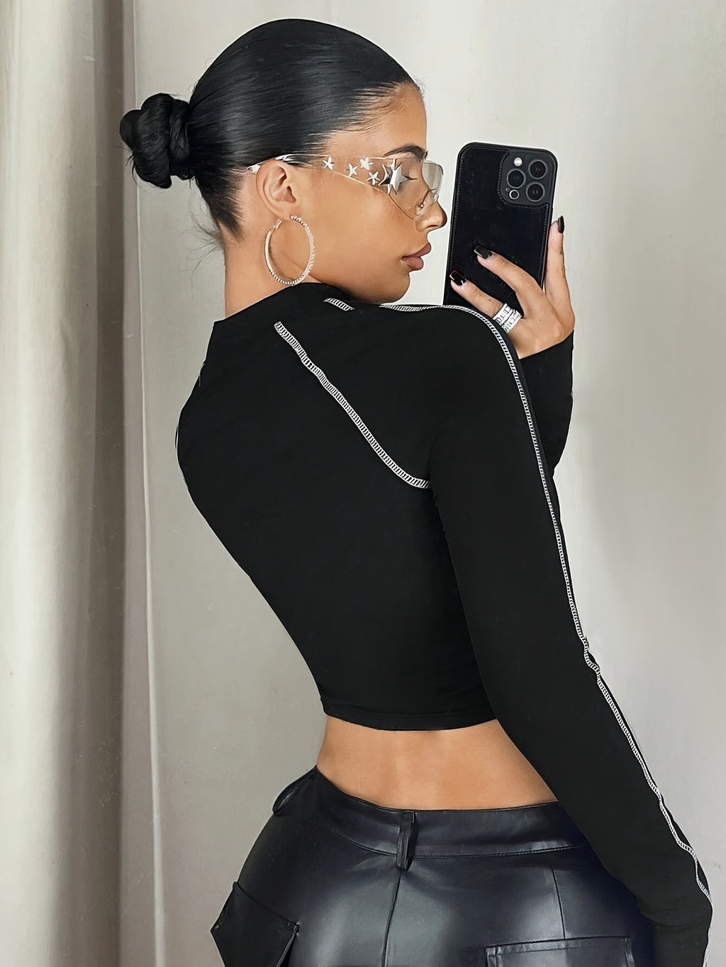 Women's Y2K Cut-Out Slim Fit Cropped Long Sleeve Tee