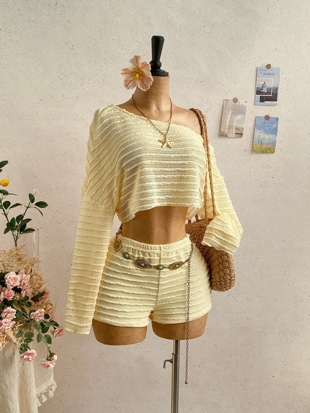 Women'S Fashion Striped Asymmetrical Off-Shoulder Long Sleeve Top And Shorts 2pcs Set, No Drawstring