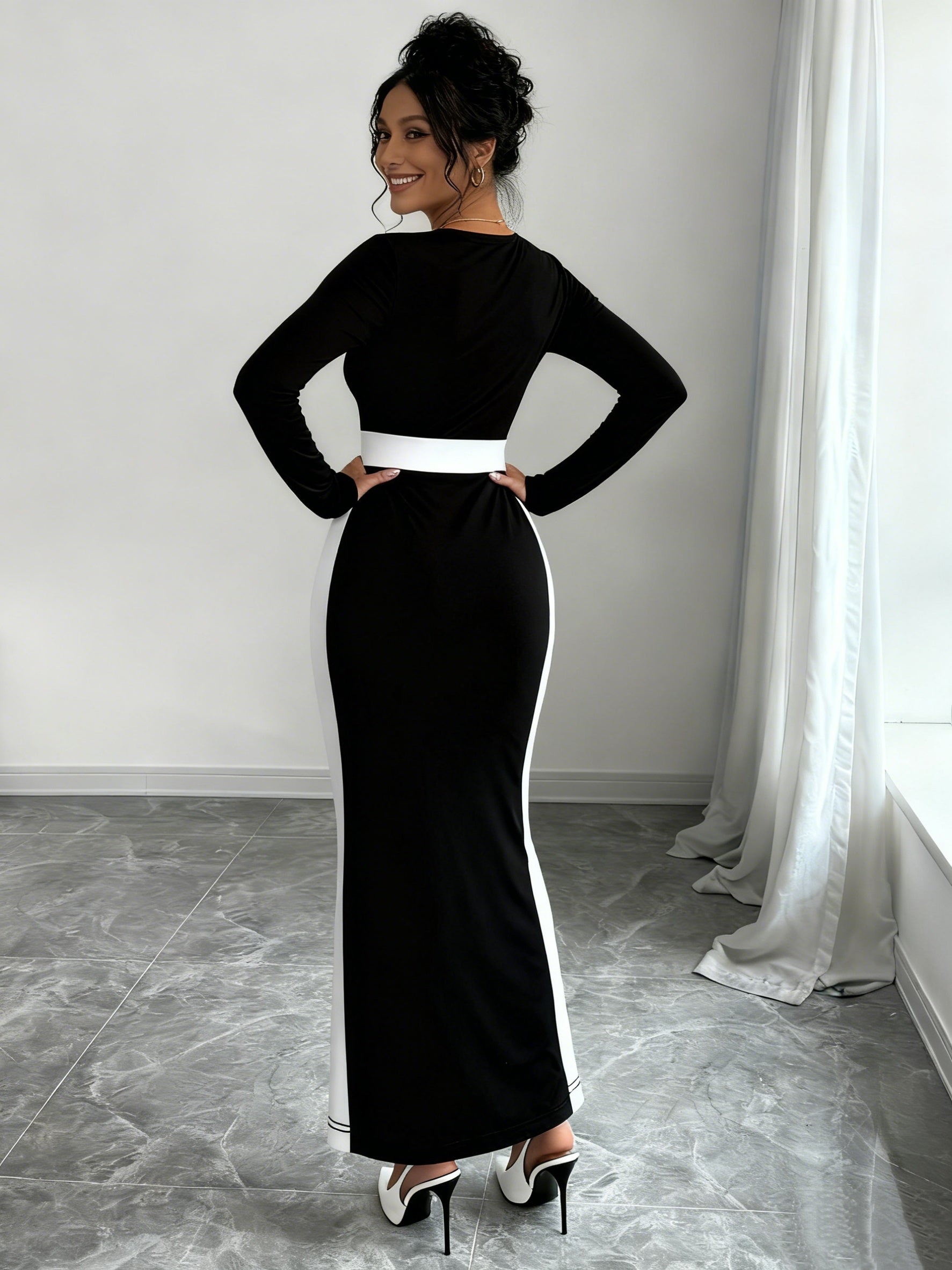 Women's French Square Neck Contrast Sleeve Maxi Dress