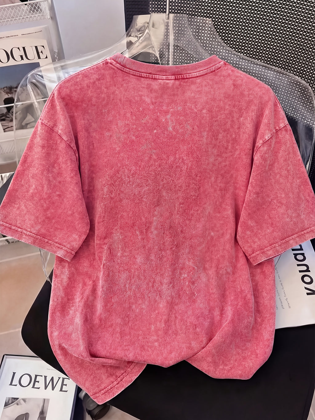 Y2K graphic print t-shirt for casual wear.