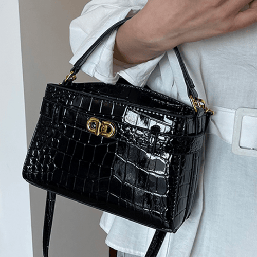 1 High-Quality Single-Shoulder Bag, Specially Designed for Women, Luxurious Soft Handbag, Designer Shoulder Bag, Stylish Women's Commuter Bag, Multi-Functional Backpack with a Fashionable and Minimalist Style, Highly Portable