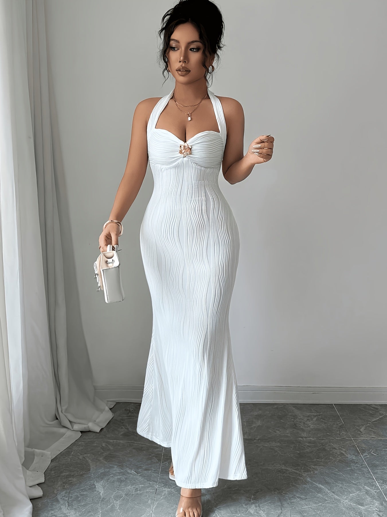 Elegant Women's Solid Color Mermaid Dress with Floral Pattern, Metal Buckle Detailing, and Slim-fit Design