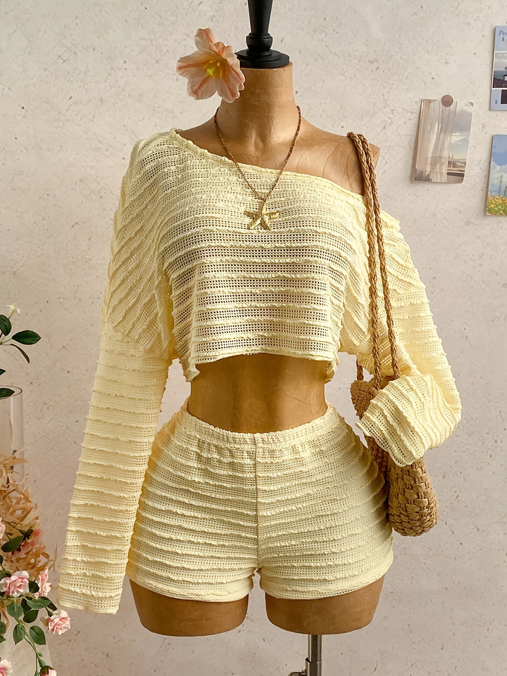 Women'S Fashion Striped Asymmetrical Off-Shoulder Long Sleeve Top And Shorts 2pcs Set, No Drawstring