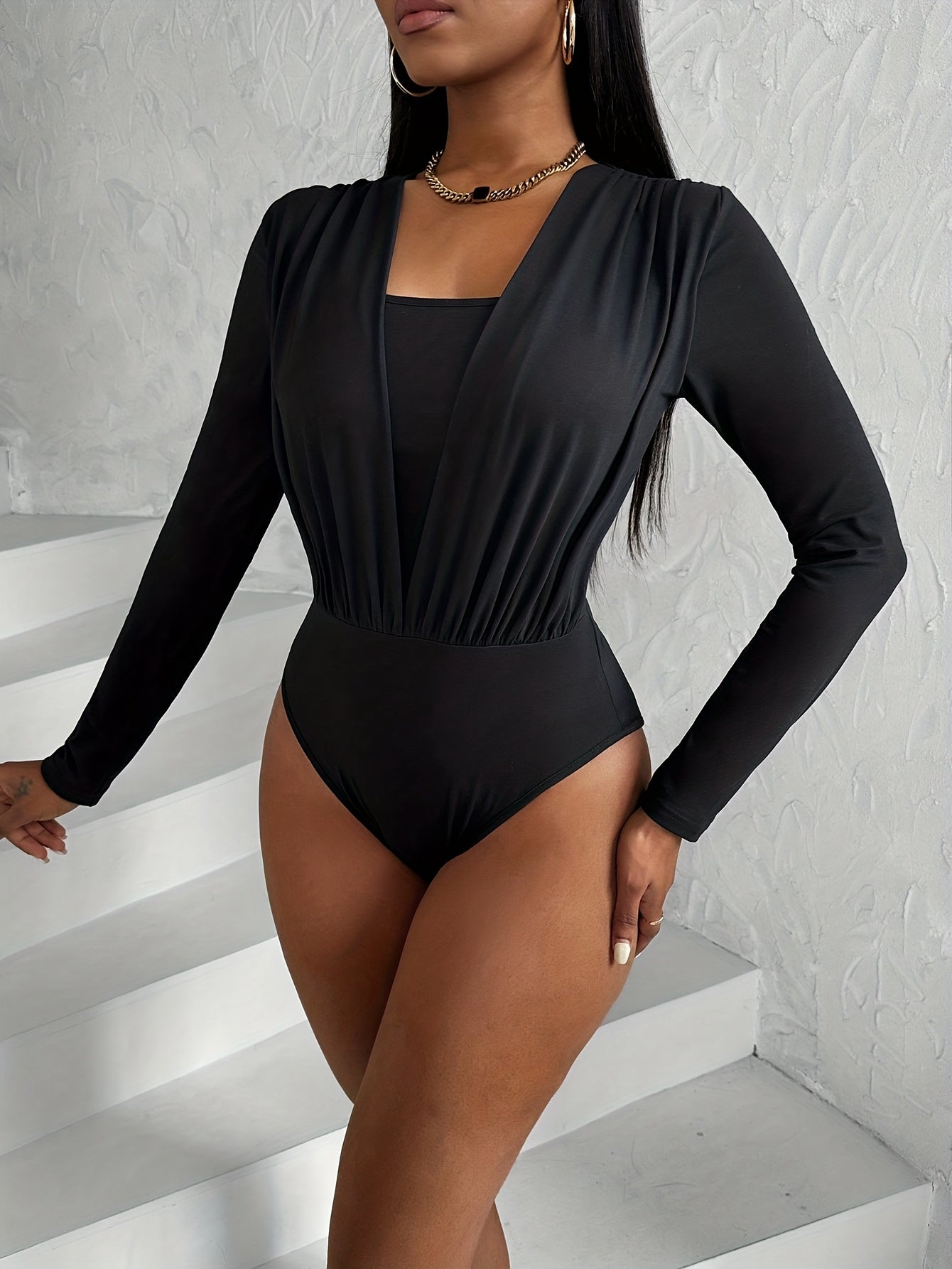 Women's Spring/Summer Solid Color Pleated V-Neck Long Sleeve Slim Bodysuit