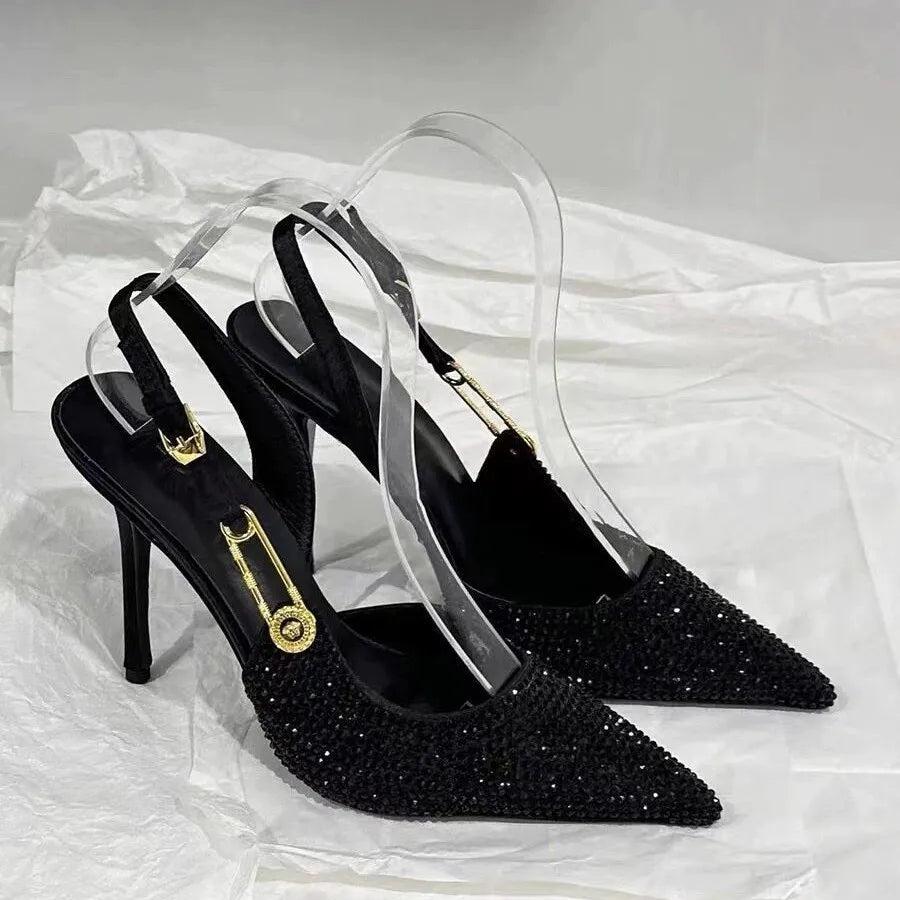 Women’s high heel sandals, versatile and elegant.