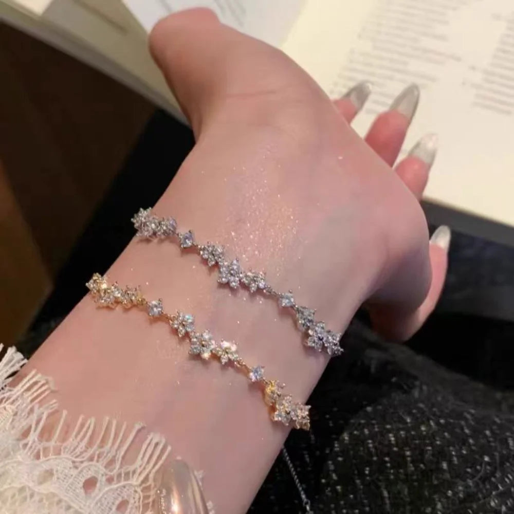 Women's Zircon Flower Handmade Alloy Bracelet