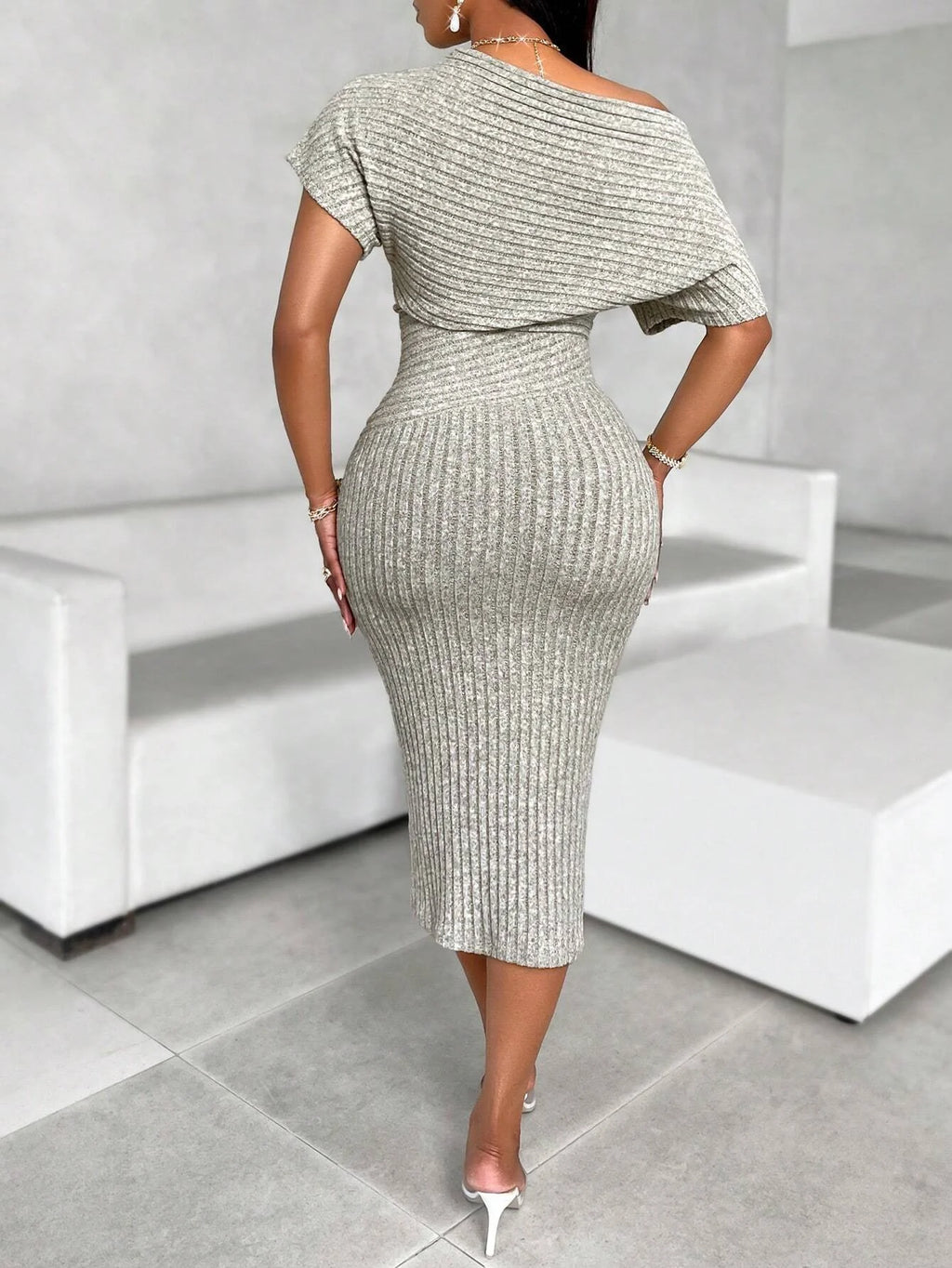 Women's Asymmetric Shoulder Solid Textured Dress
