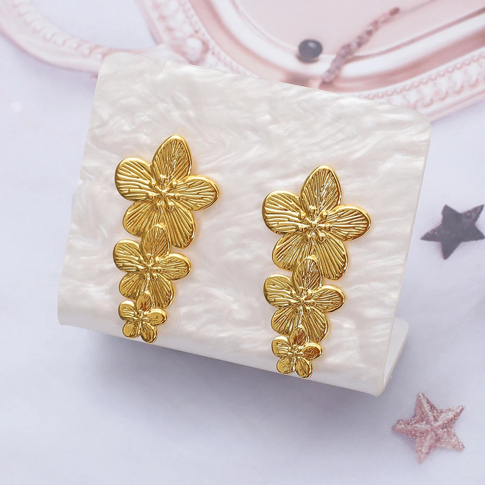 Women's Vintage Gold Stainless Steel Flower Stud Earrings