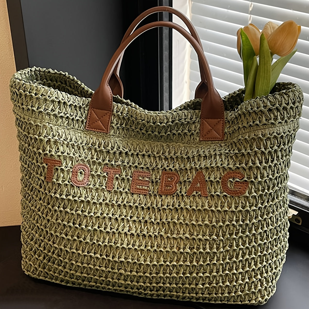 New Large Capacity Fashionable Woven Women'S Handbag, Versatile Minimalist Vacation Style Women'S Handbag, Contrast Color Design Tote Bag for Daily Commute And Work, Daily Outing Shopping Travel Storage Bag, Gift for Partner