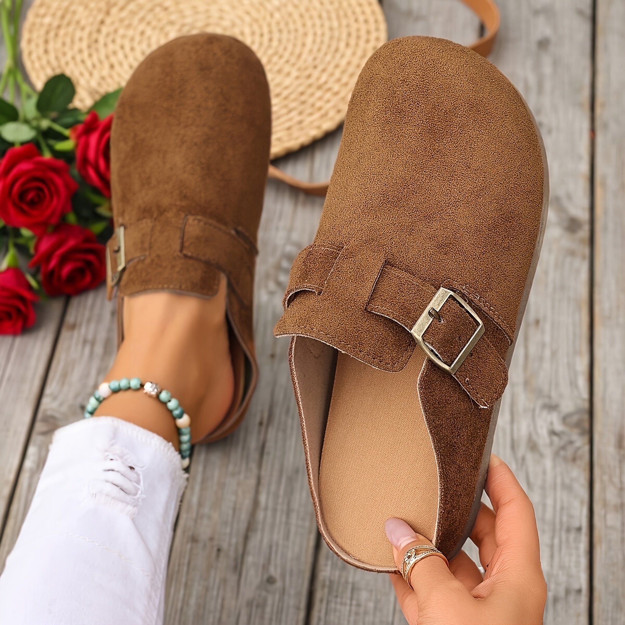Women's Velvet Round Toe Bronze Buckle Mule Slippers