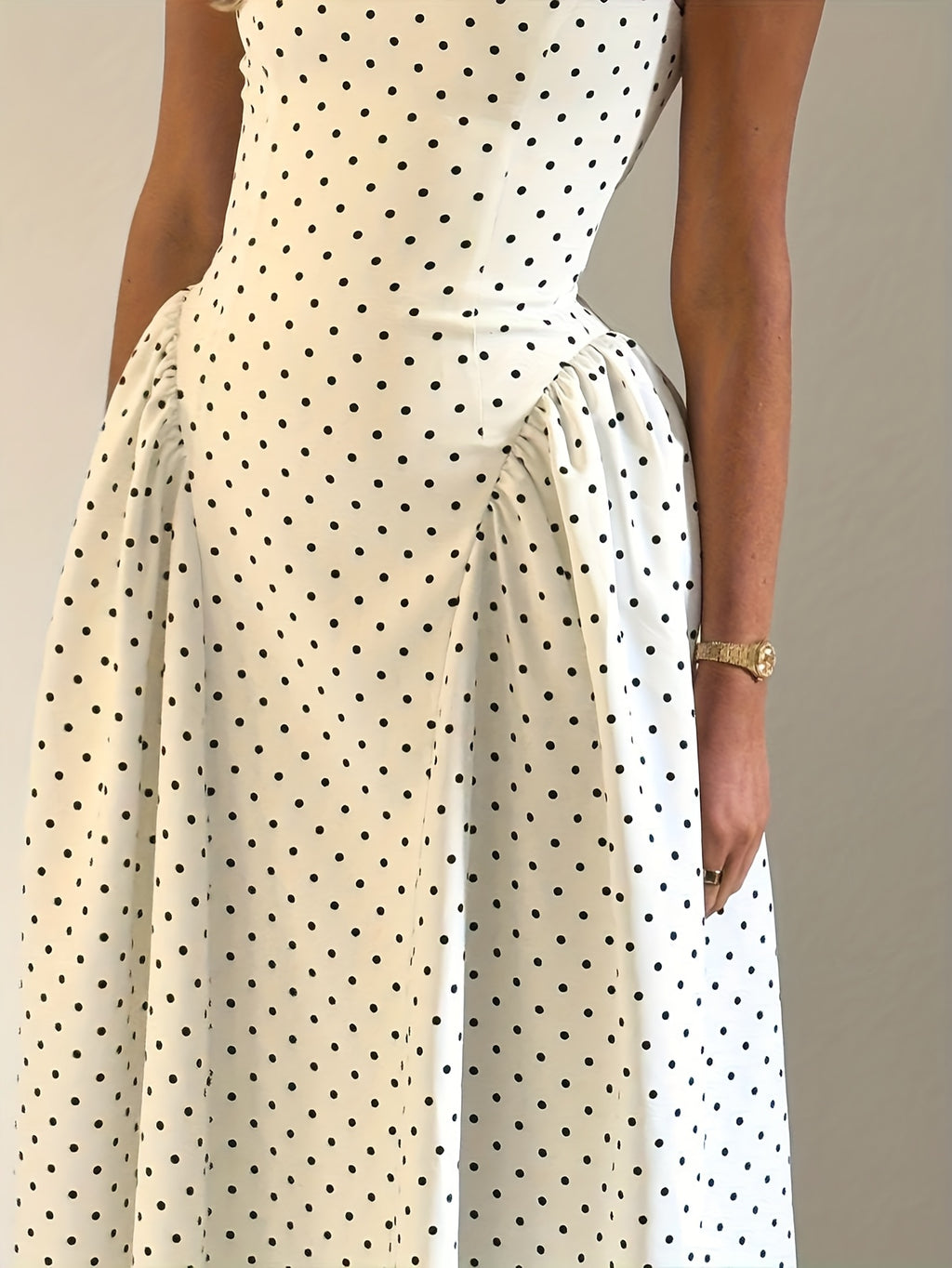 Women's Polka Dot Waist-Cinching Street Style Dress