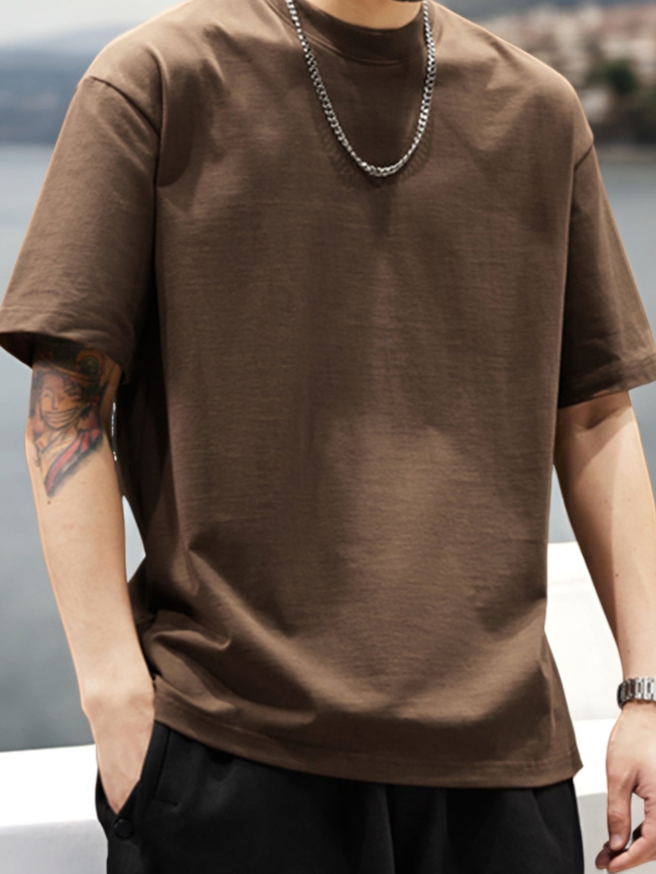 Men's Minimalist Solid Casual T-Shirt