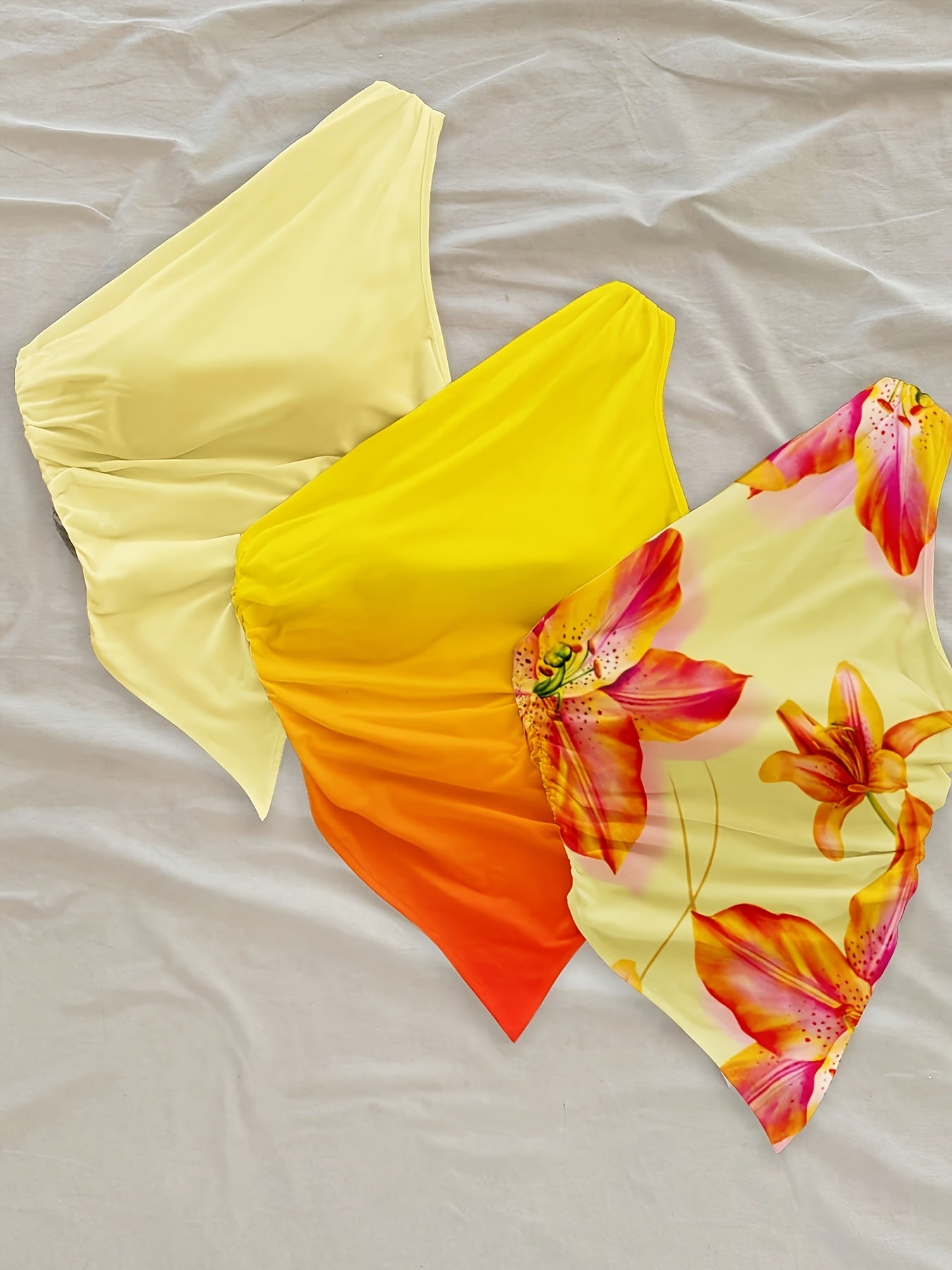 Women's Tropical Floral Asymmetric Hem Sleeveless Shirt