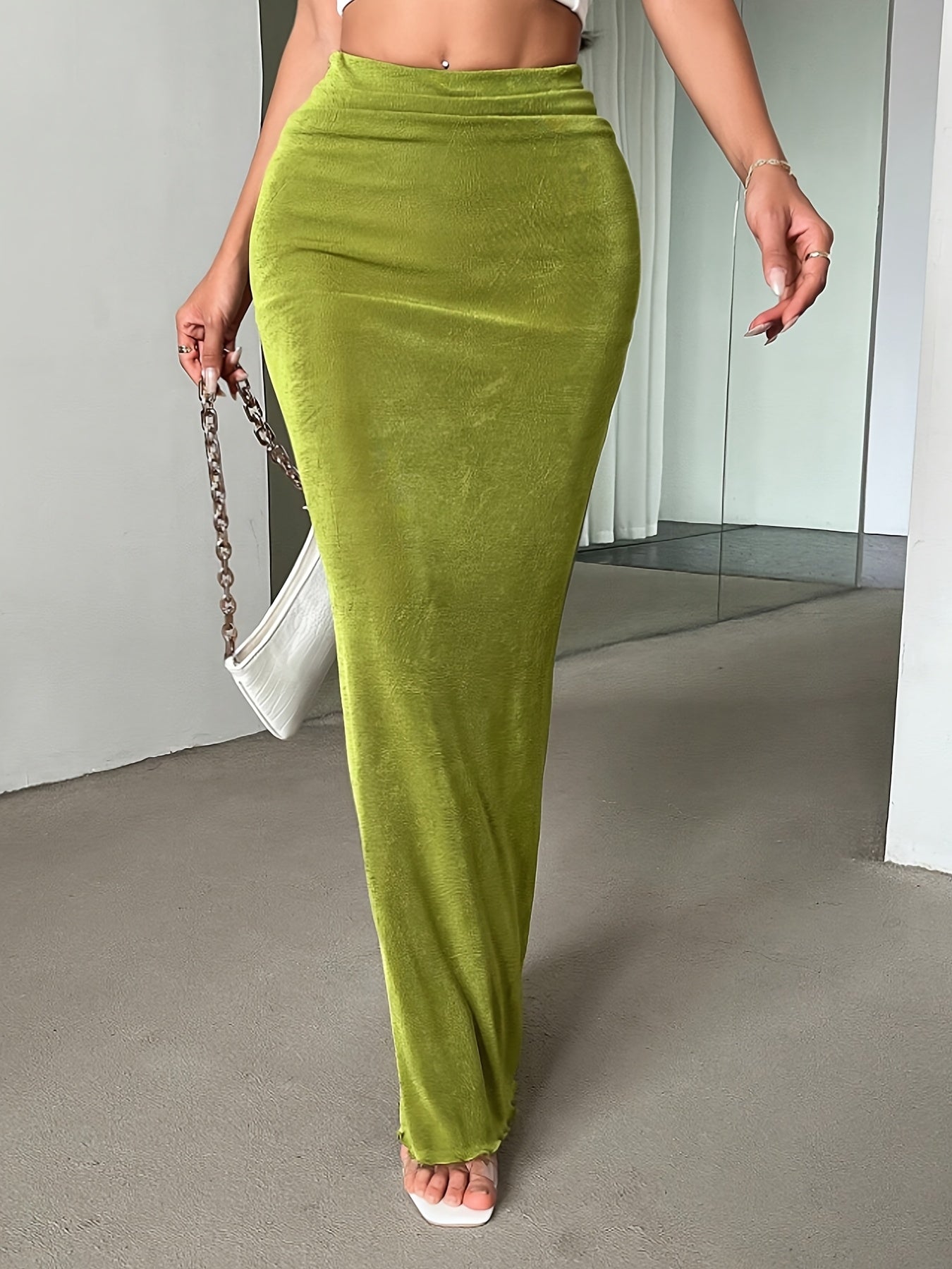 New Summer Women's Simple and Elegant Green Low-Waist Maxi Skirt, Suitable for Summer Vacations, Solid Color Mermaid Skirt, Women's Half Skirt