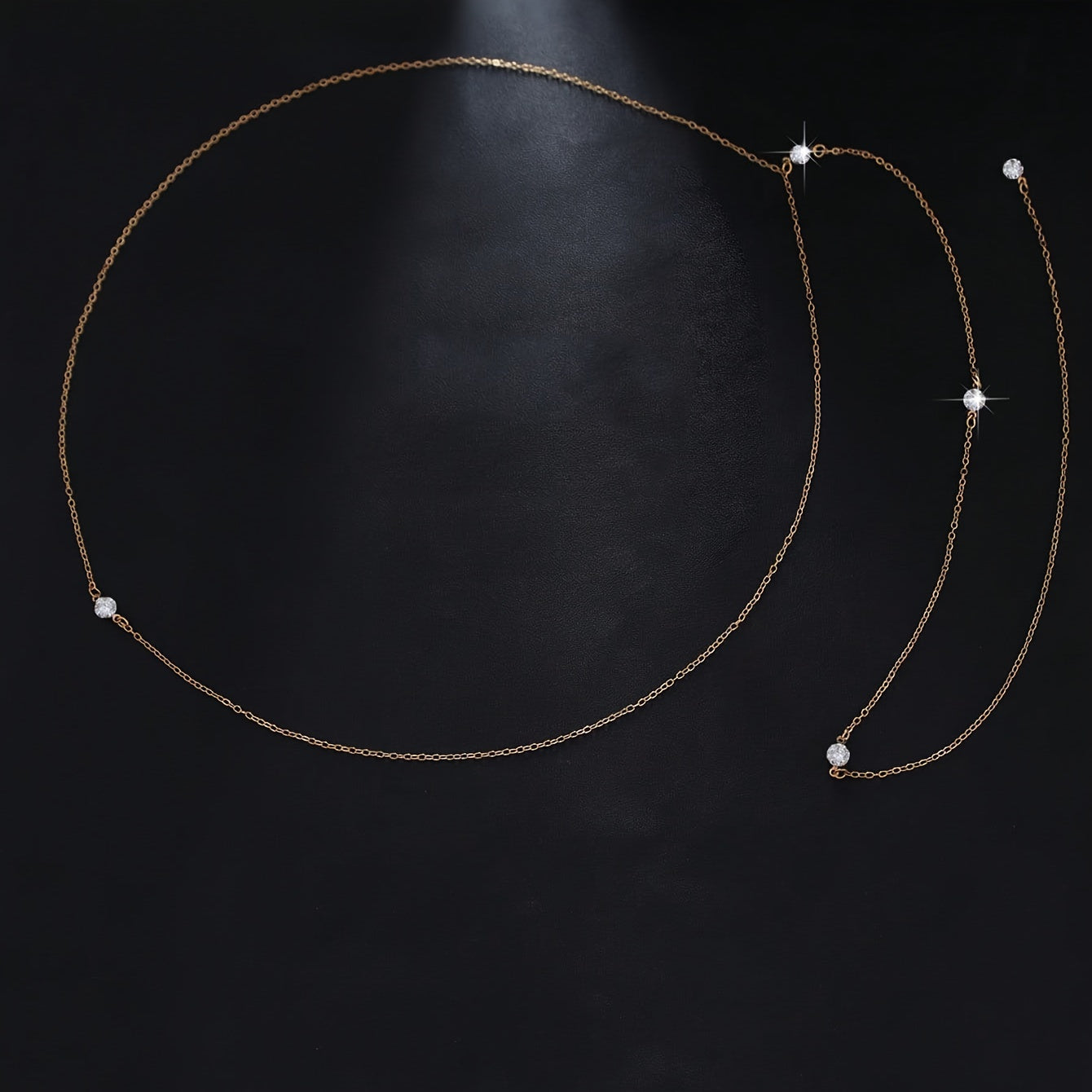 Monochrome Back Chain