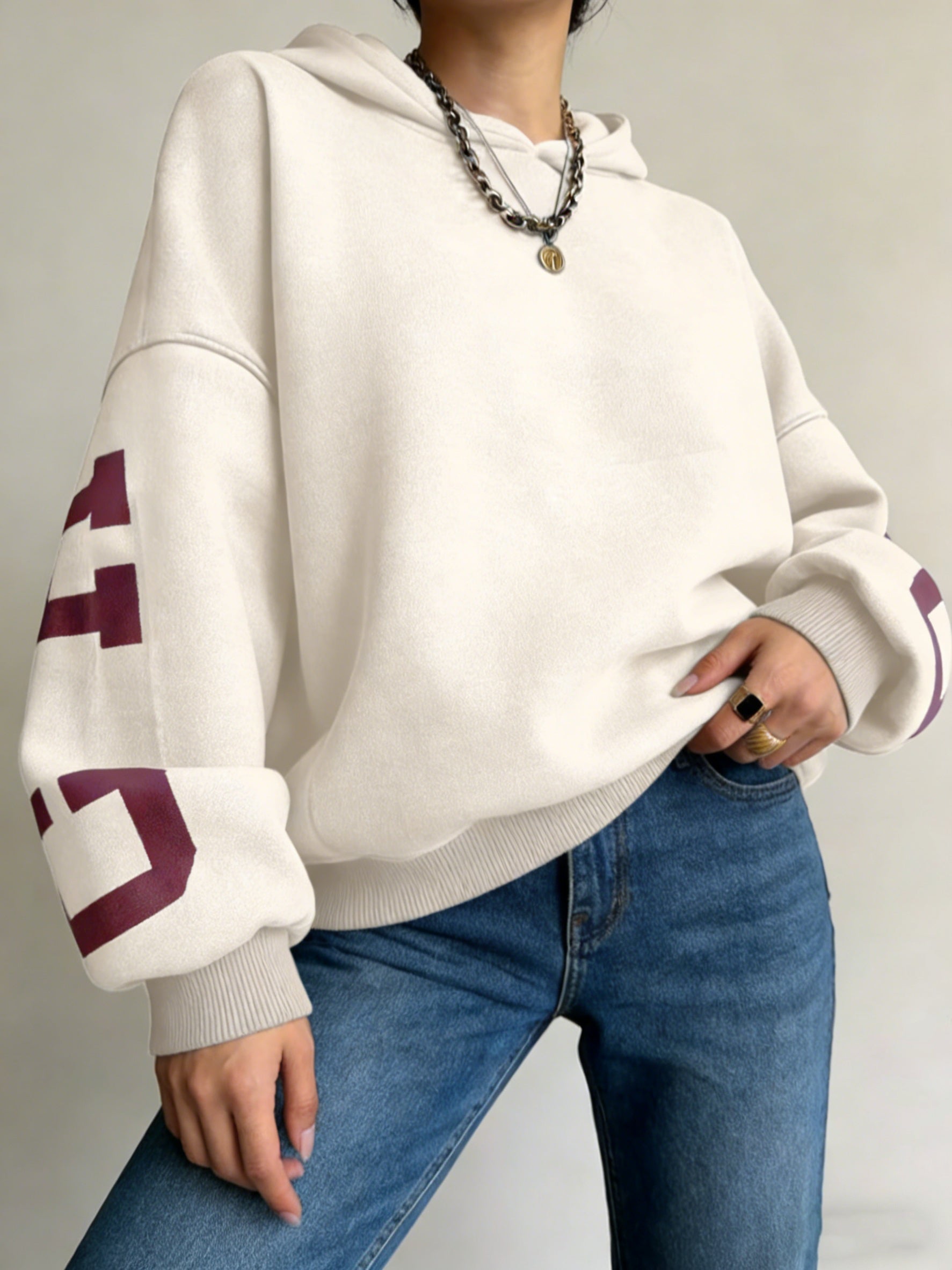 Spring and Autumn Girls' Fashion New Arrival, a Stylish and Versatile Sweatshirt with a Simple, Comfortable Design. Featuring Trendy Letter Print Decorations, This Long-sleeved Hooded Sweatshirt Is Perfect for Vacations, Travel, Outings, Gatherings
