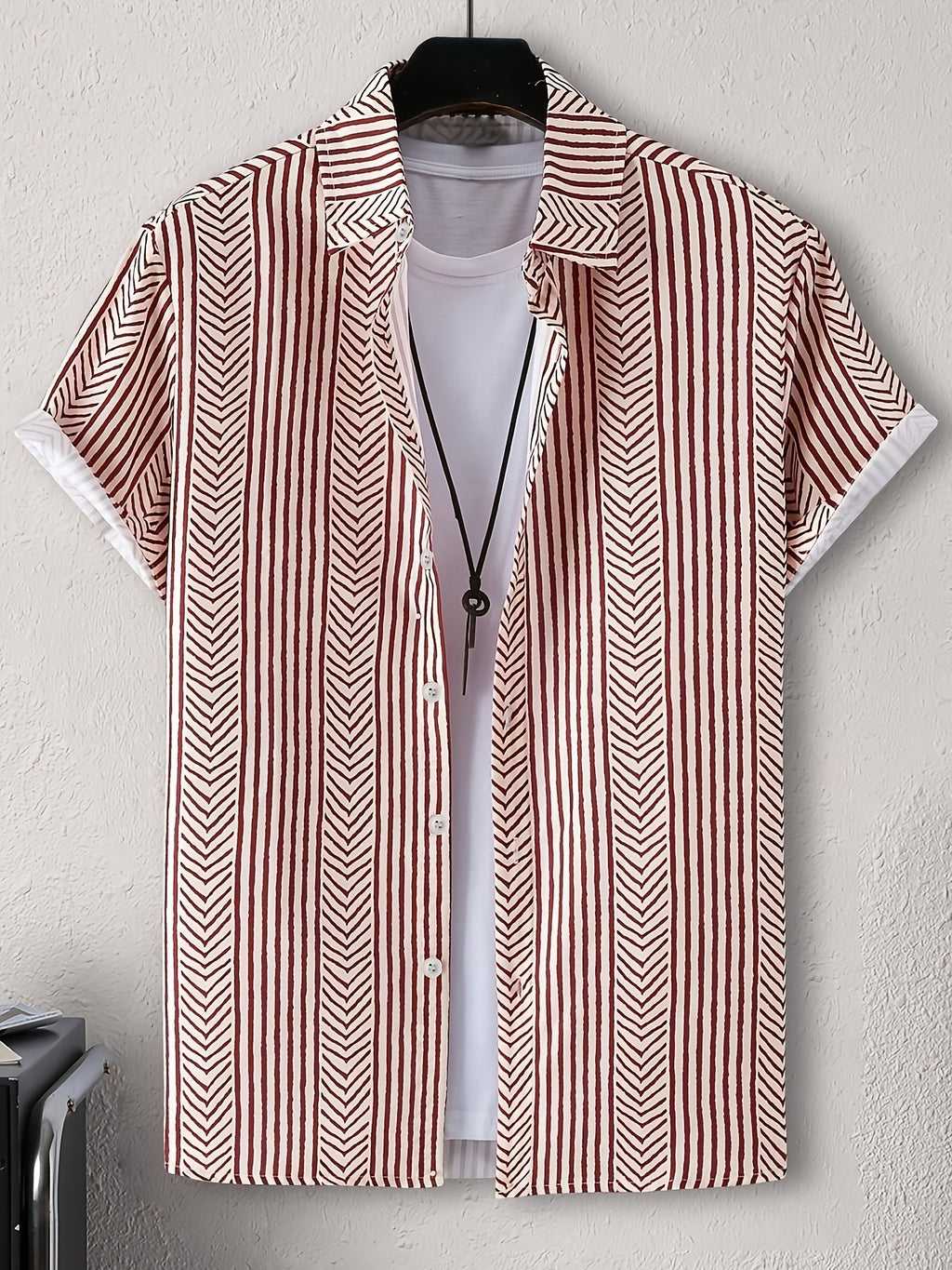 Men's Striped Print Hawaiian Button-Up Shirt